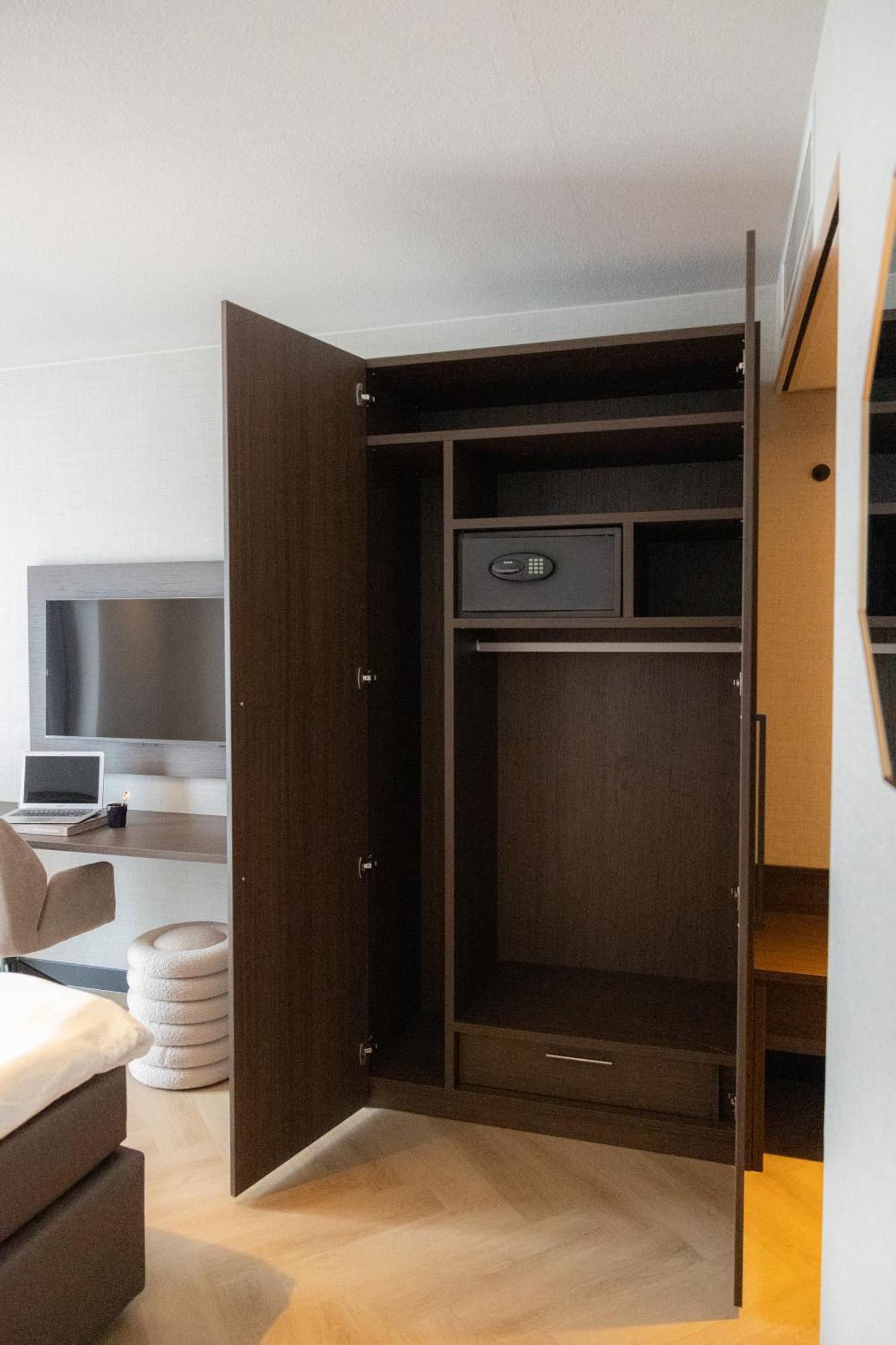 Hotel Twenty-Three Amsterdam Airport 霍夫多普 外观 照片